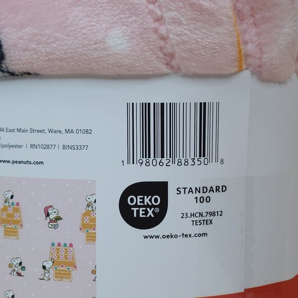 Peanuts Snoopy VelvetLoft Plush Throw Blanket By Berkshire 60"x70" Holiday - Picture 6 of 7